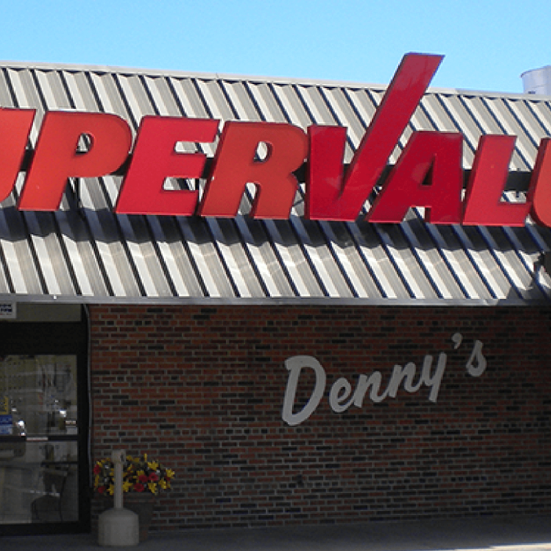 Dennys 496×288-01